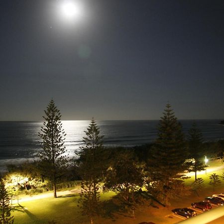 Wyuna Beachfront Holiday Apartments Gold Coast Ngoại thất bức ảnh