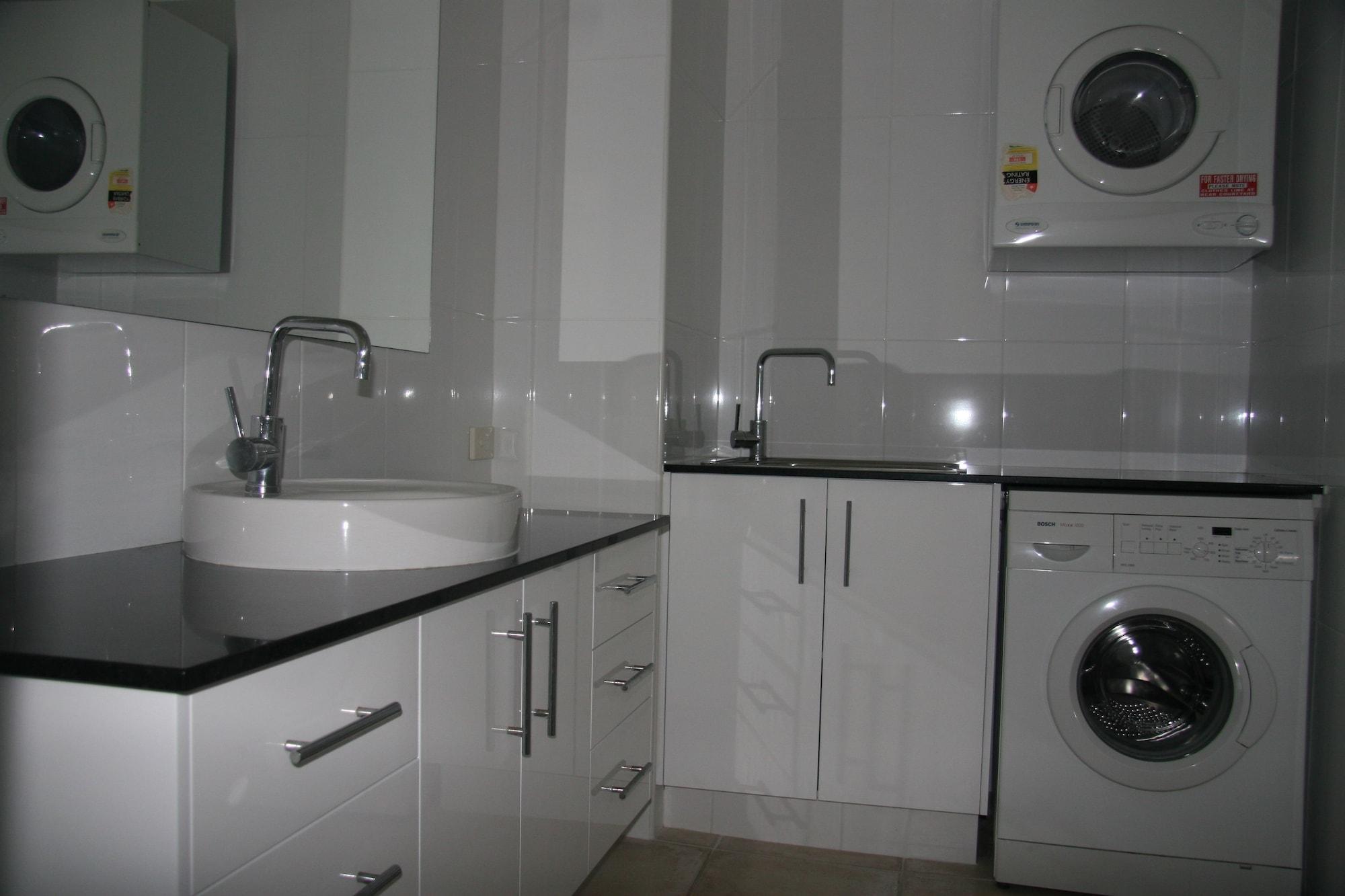 Wyuna Beachfront Holiday Apartments Gold Coast Ngoại thất bức ảnh