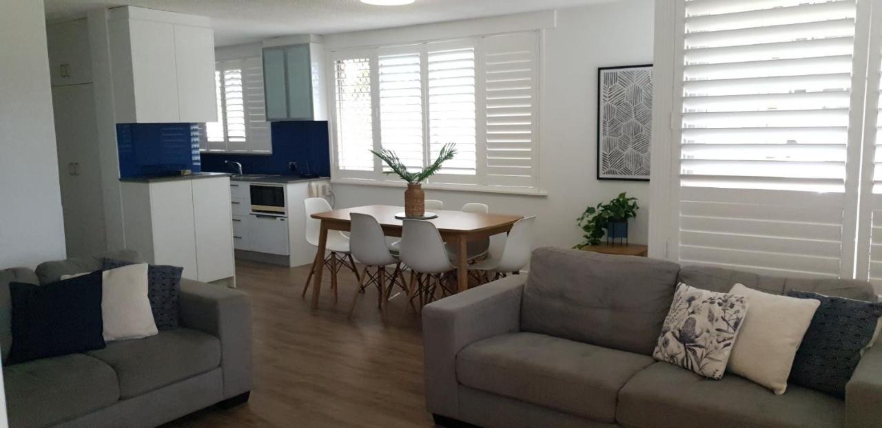 Wyuna Beachfront Holiday Apartments Gold Coast Ngoại thất bức ảnh