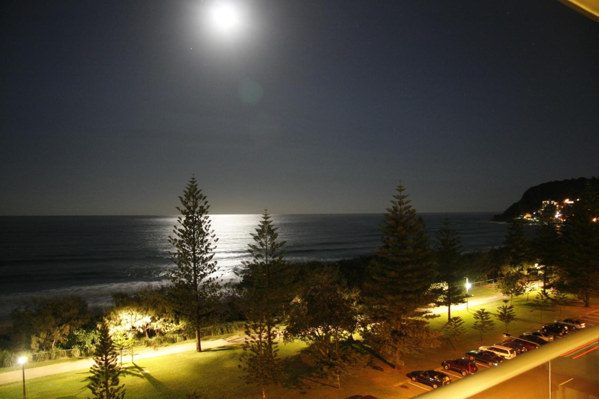 Wyuna Beachfront Holiday Apartments Gold Coast Ngoại thất bức ảnh